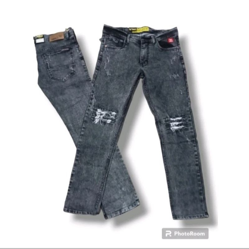 celana panjang jeans pria distro model sobek-sobek/celana pria