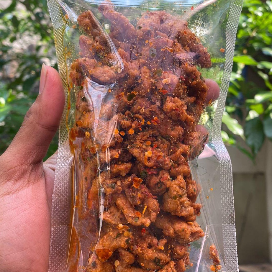 

Baru 130gr - USUS CRISPY PEDAS DAUN JERUK - USUS KRISPI - KERIPIK USUS ➷➷✻✫