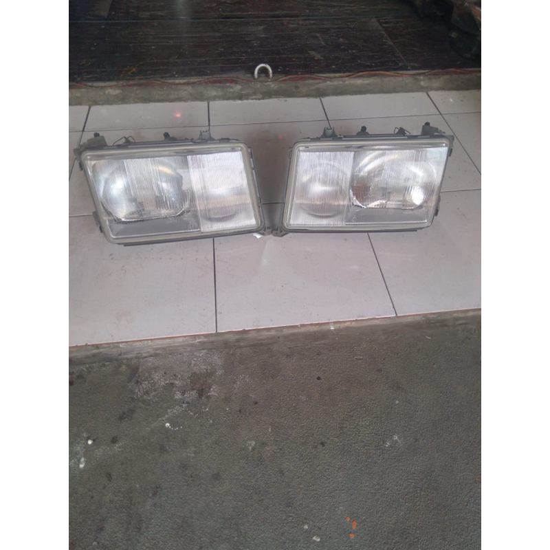 Headlamp Mercy W124