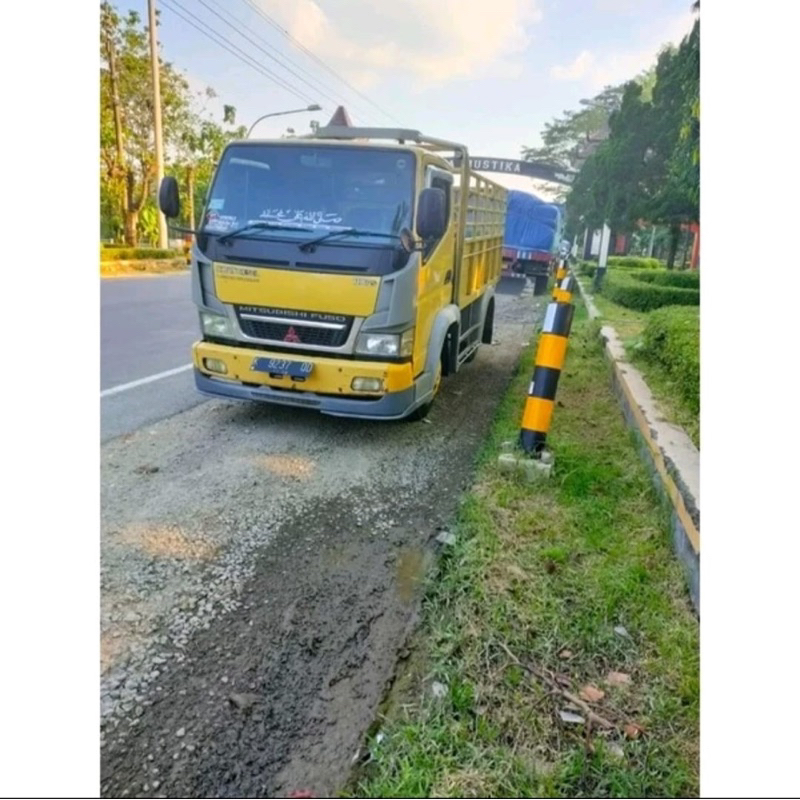 Spoiler Canter Atau Tambahan Bemper Set Pinjakan Kaki Plat Besi