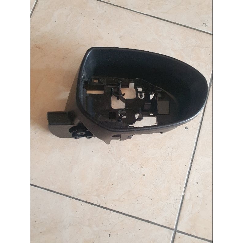 batok spion mobil Mazda 2 lama