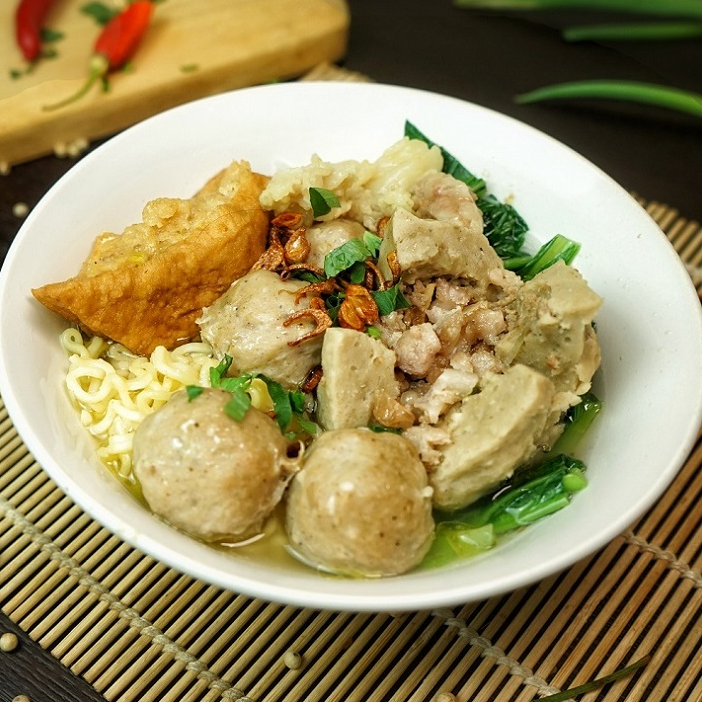 

Bakso Sapi Urat Succous Paket Komplit Baso Pangsit Frozen Food Include Bumbu Kuah Praktis Halal