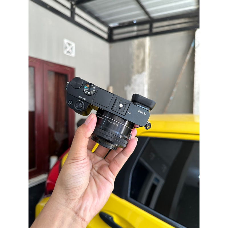 Sony A6000 Lensa Kit 16-50
