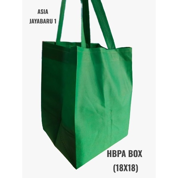 

1 Lusin (Isi 12pcs ) - Goodie Bag HBPA BOX untuk isi (Box 18X18) Ketebalan Bahan 75gm / Goodie Bag