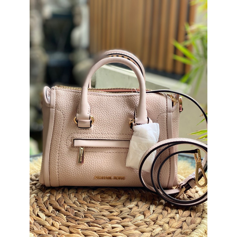 MK carine xs pink blush