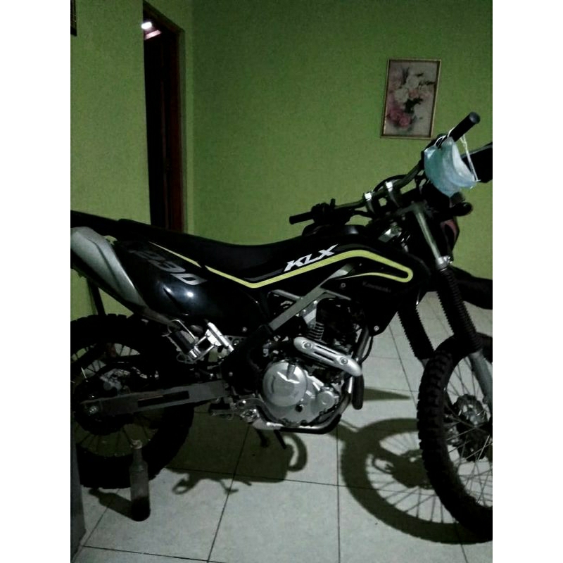 Kawasaki KLX230 2022