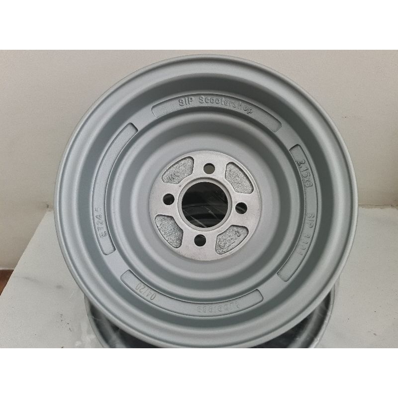 Vespa Velg R8 Tubeless SIP