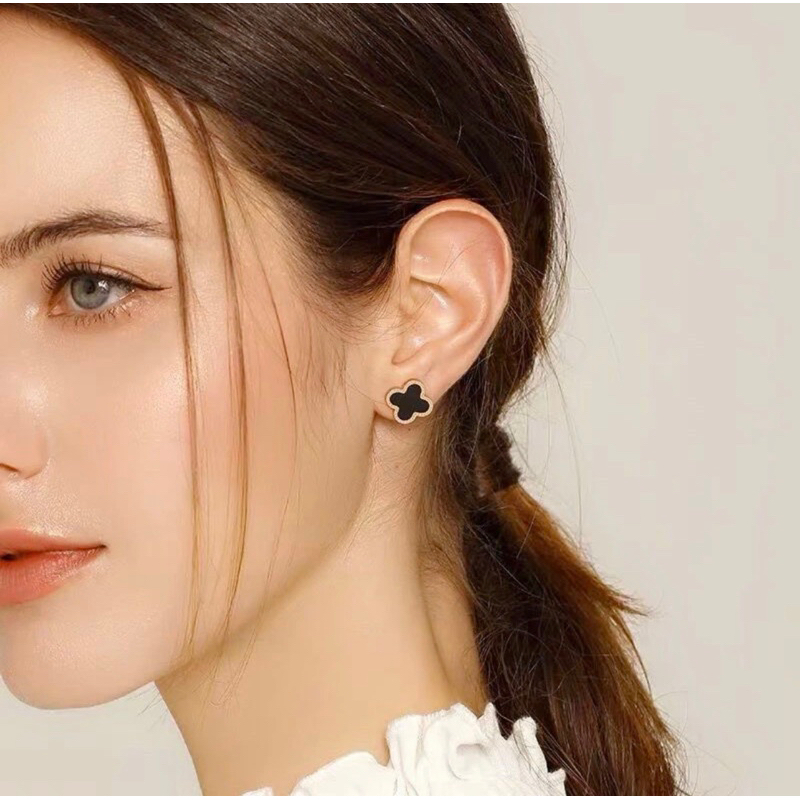 Anting Tusuk Clover Asli Titanium AntiKarat