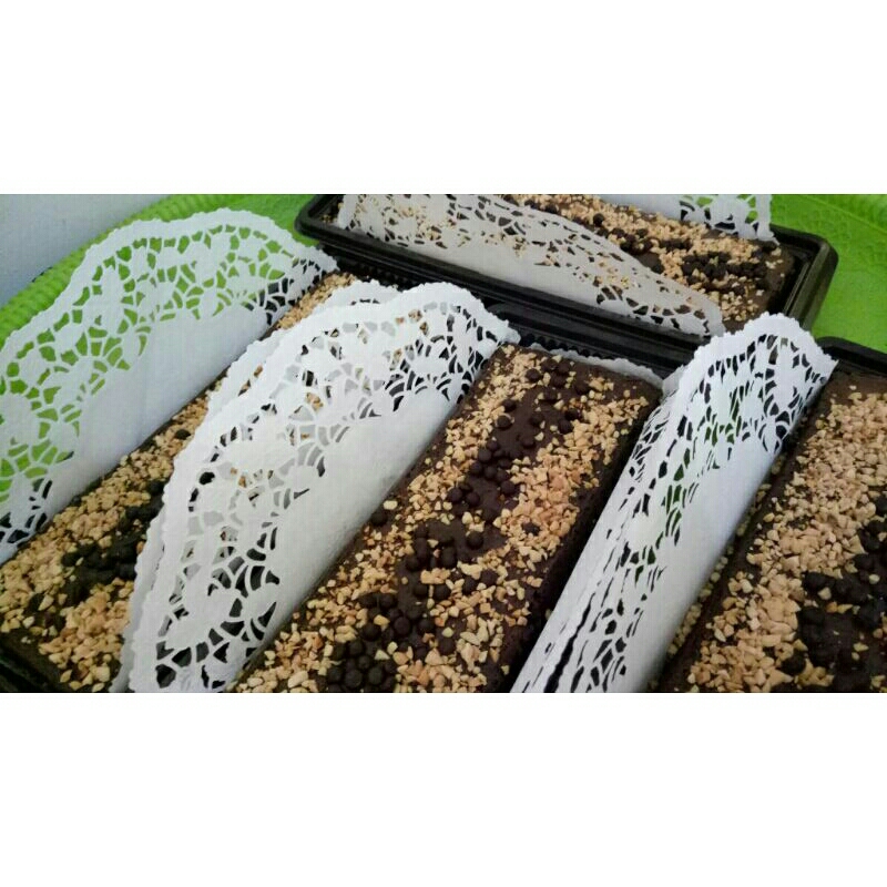 

Butter Cake coklat/keju aneka toping (uk. 30 x 10 x 5)