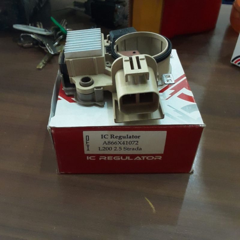 IC REGULATOR CAS / IC REGULATOR / A866X41072 / L-200 2.5 / HITO