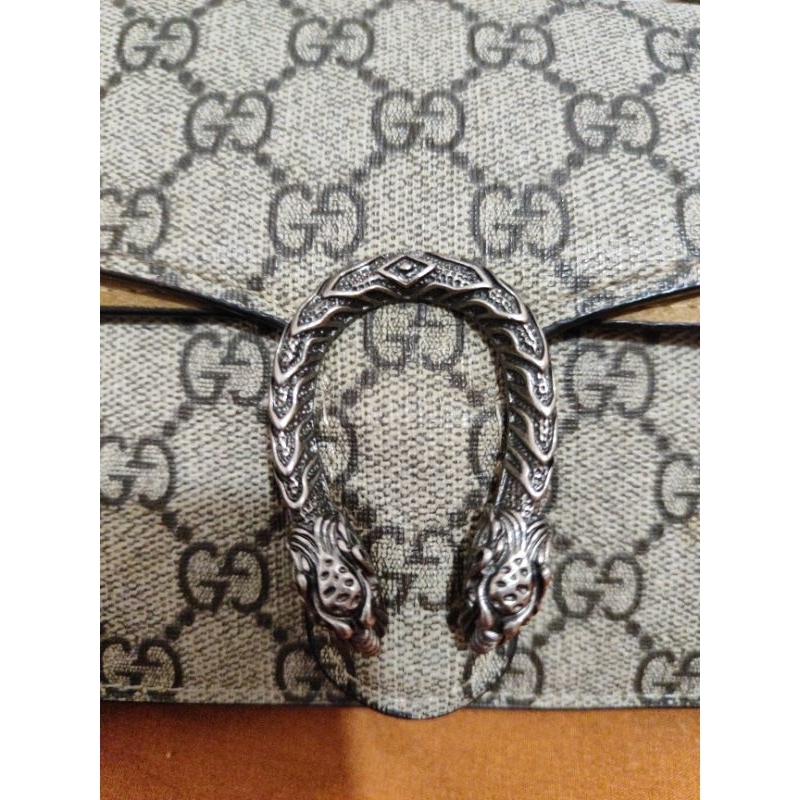 GUCCI SLING BAG