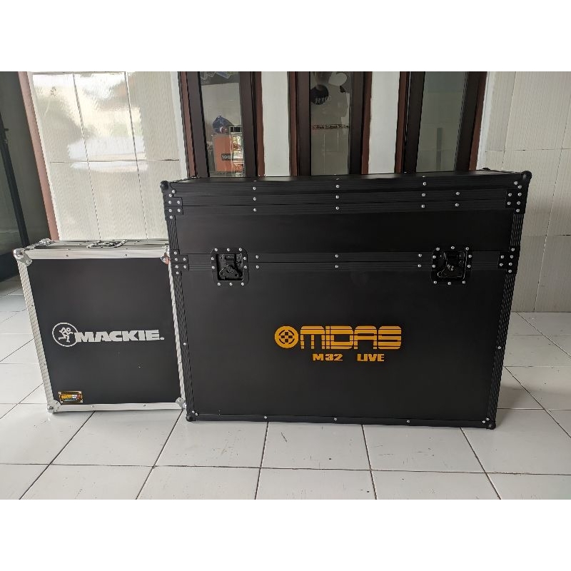 MIDAS M32LIVE