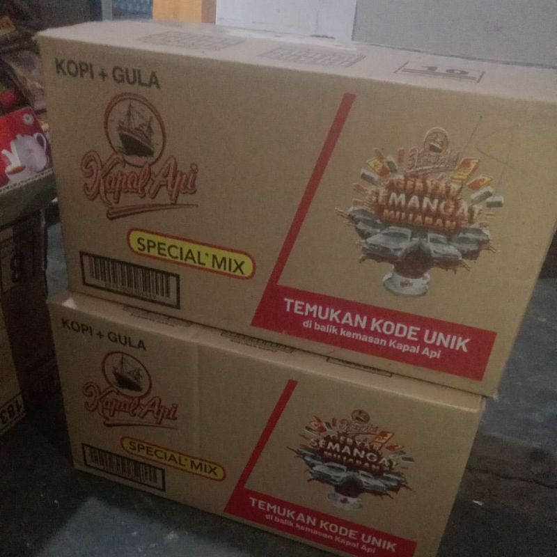 

kopi kapal api special mix isi 12 renteng × 10 bungkus 23 gram