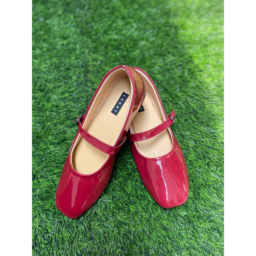 Celine Flat Shoes Wanita