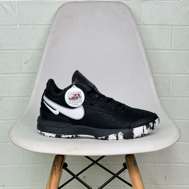 Sepatu Nike Zoom Lebron 20 Black White