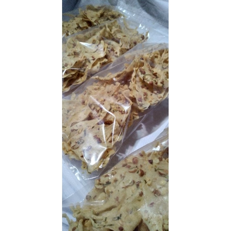 

250gr/peyekkacangdaunjeruk/peyekrenyah/peyekguruh