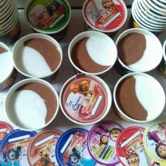 

NYRF9146 Ready Stok Cup es krim / gelas es krim / cup ice cream / mangkok es krim / kap es.krim / cup es krim murah / cup es krim komplit