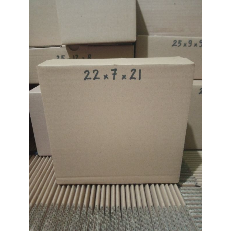 

kardus 22x7x21 cm polos luar dalam