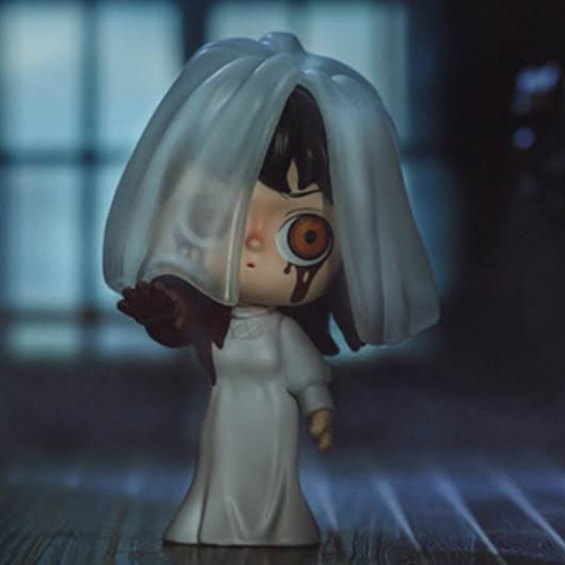Popmart The Conjuring Universe Blindbox - The White Lady