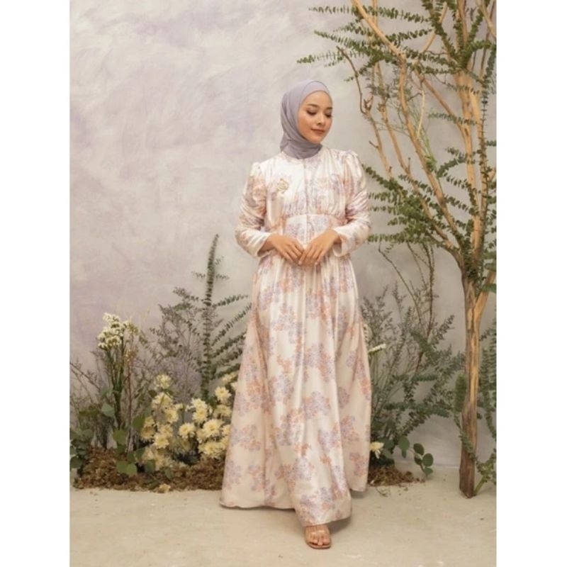 New Sale Quinn Dress Wearing Klamby