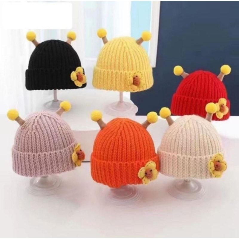 TOPI RAJUT LEBAH