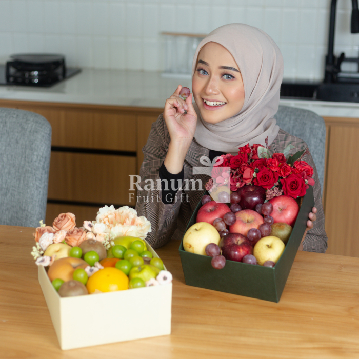 

Hantaran / Hampers / Parcel Buah - Ruby Series