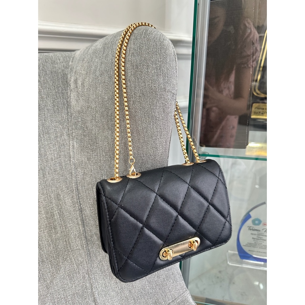 Tas Elegan Zoe Acc Golden