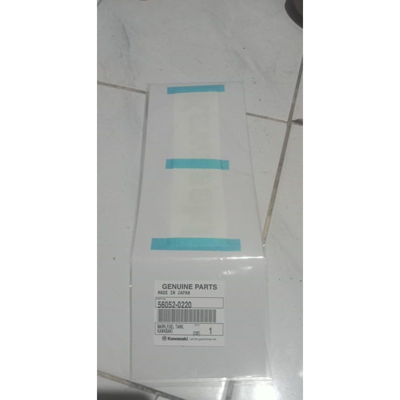 emblem stiker tulisan kawasaki tank tangki kawasaki ninja ss r rr original