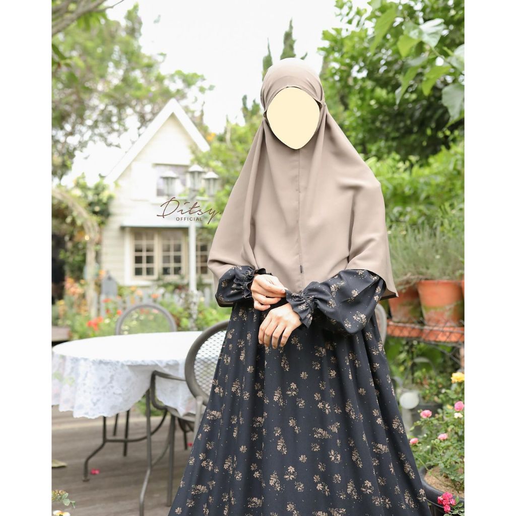 Ditsy Nymeria Onyx Nightgown Series 1 Viscose Premium November 2023