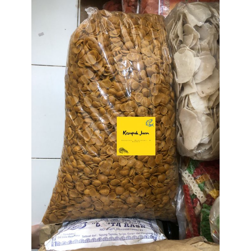 

Kerupuk Kerang Mentah Kiloan 5 KG / 1 Bal