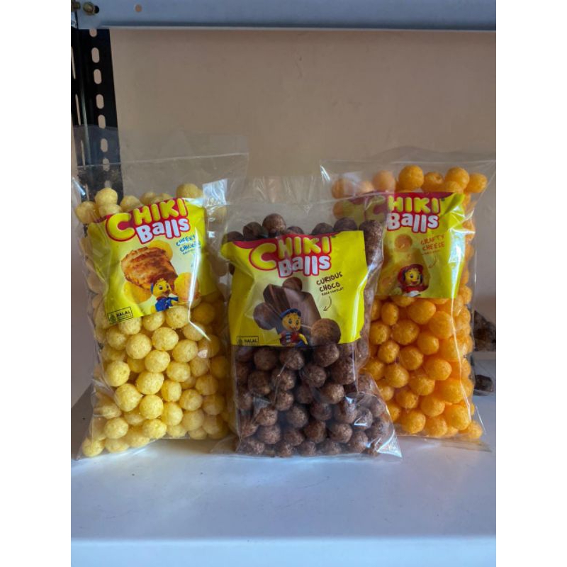 

snack repack original chiki ball keju coklat ayam