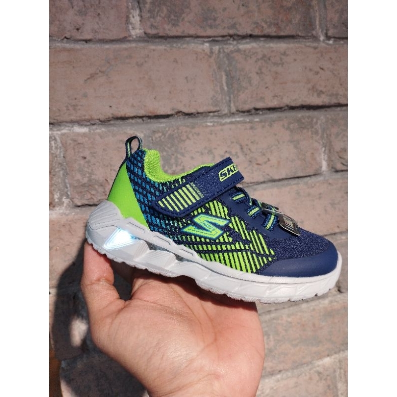 NEW ARRIVAL SEPATU SKECHERS ANAK-ANAK LAKI-BOYS LIGHT MAGNA(401506NND)