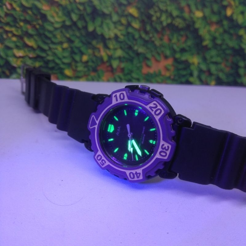 Jam tangan original Alba quartz ladies V811 1290 diver style