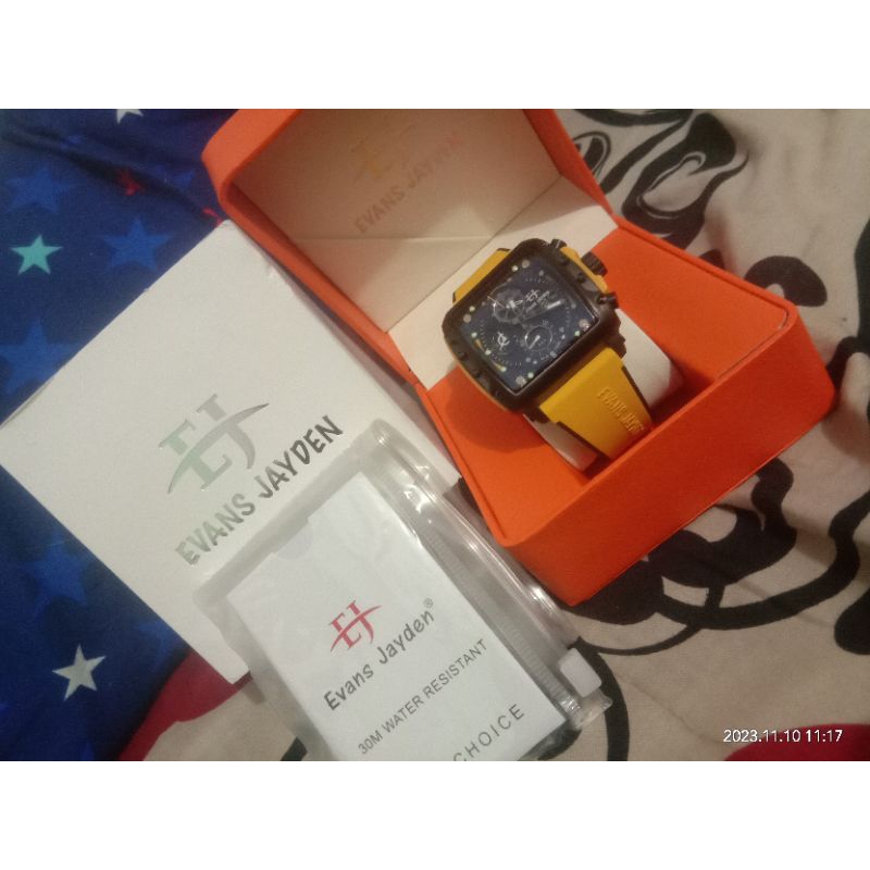 Jam tangan Pria tali karet EJ