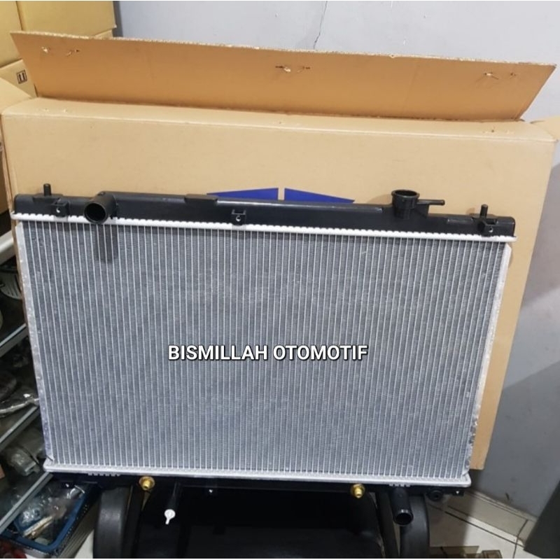 Radiator Harrier 2400cc Matic 2000 - 2002