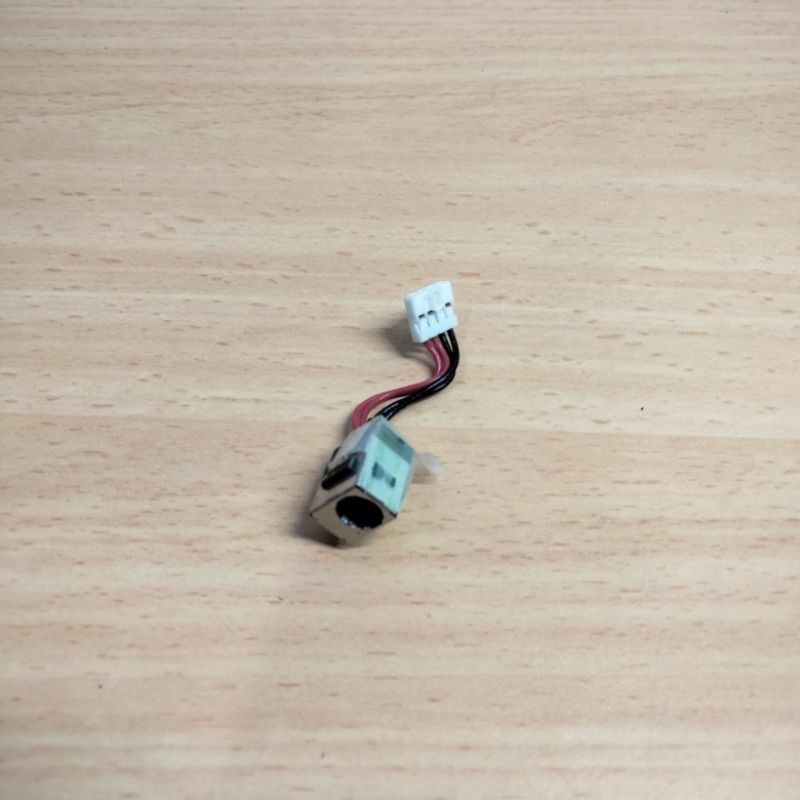 colokan original Jack DC power Jack adaptor Laptop Toshiba dynabook R732/H