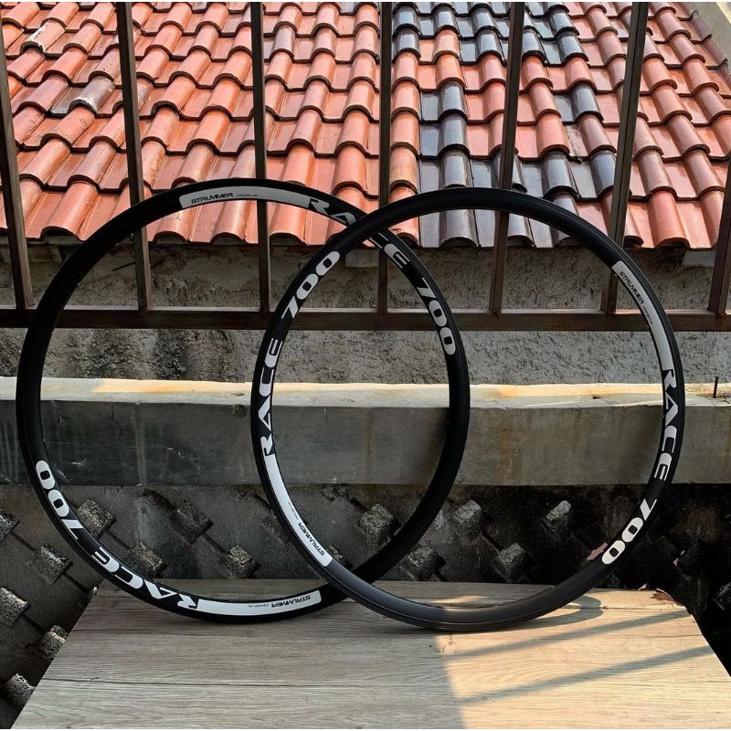 RIMS STRUMMER RACE 700C BLACK WHITE