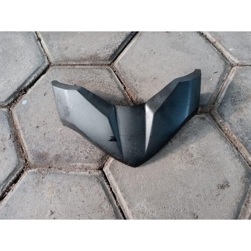 Visor batok lampu depan Yamaha Byson original