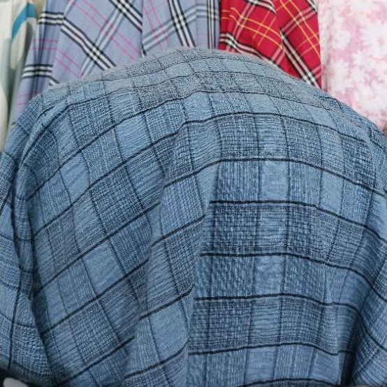 KAIN CRINKLE MOTIF KOTAK KOTAK