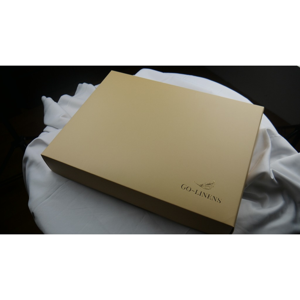 

Box Exclusive | Ukuran 38.5x29.5x6 cm