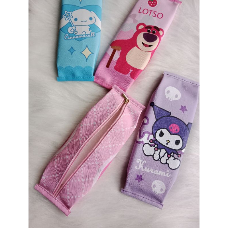 

Tempat pensil premium motif Lotso Sanrio Kuromi Melody Cinnamoroll
