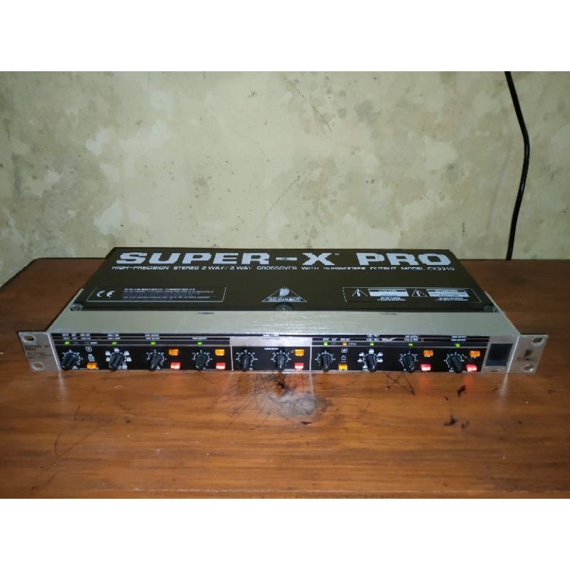 crossover behringer cx2310 bekas