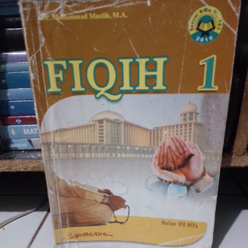 BUKU FIQIH KELAS 1 SMP YUDHISTIRA