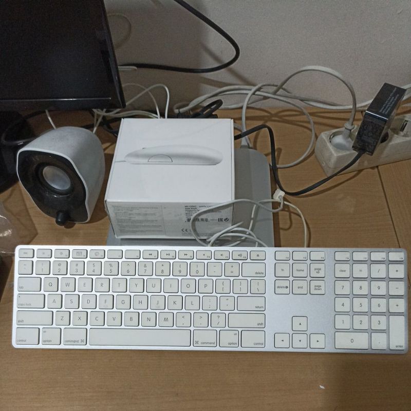 Paket Bundling Mighty Mouse + Mighty Keyboard Wired