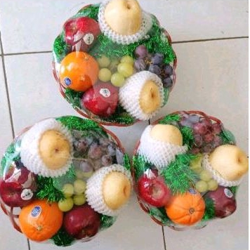 

royal parsel ekonomis buah fresh pree kartu ucapan
