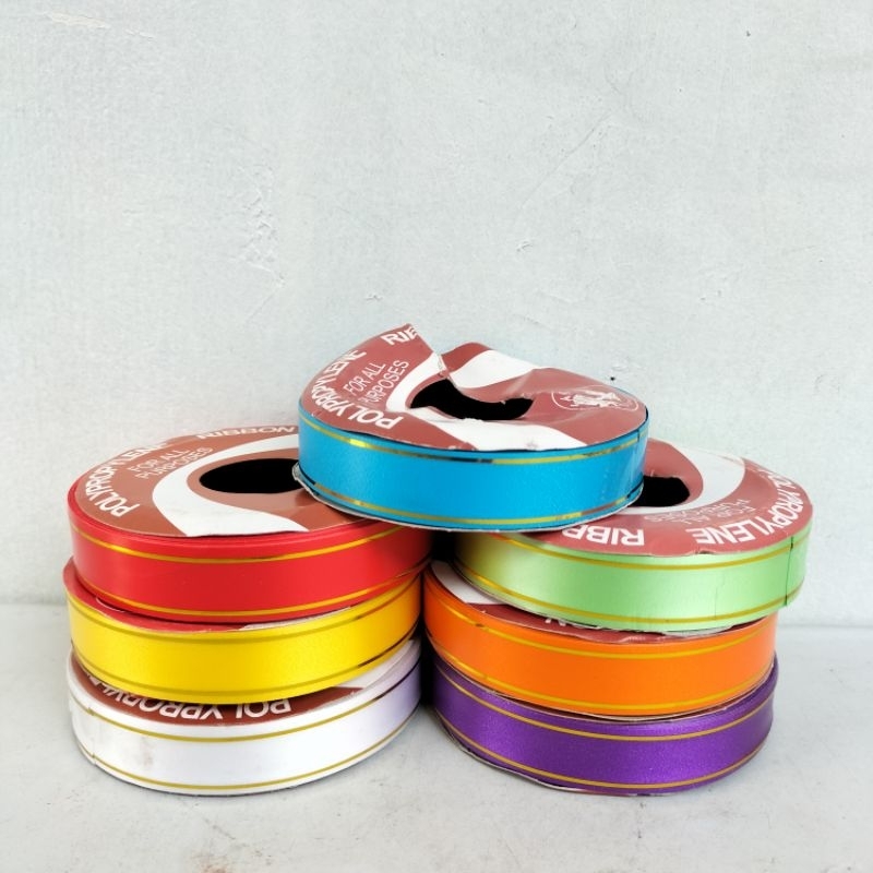 

Pita kado 1 gulungan 3/4 inch 2cm