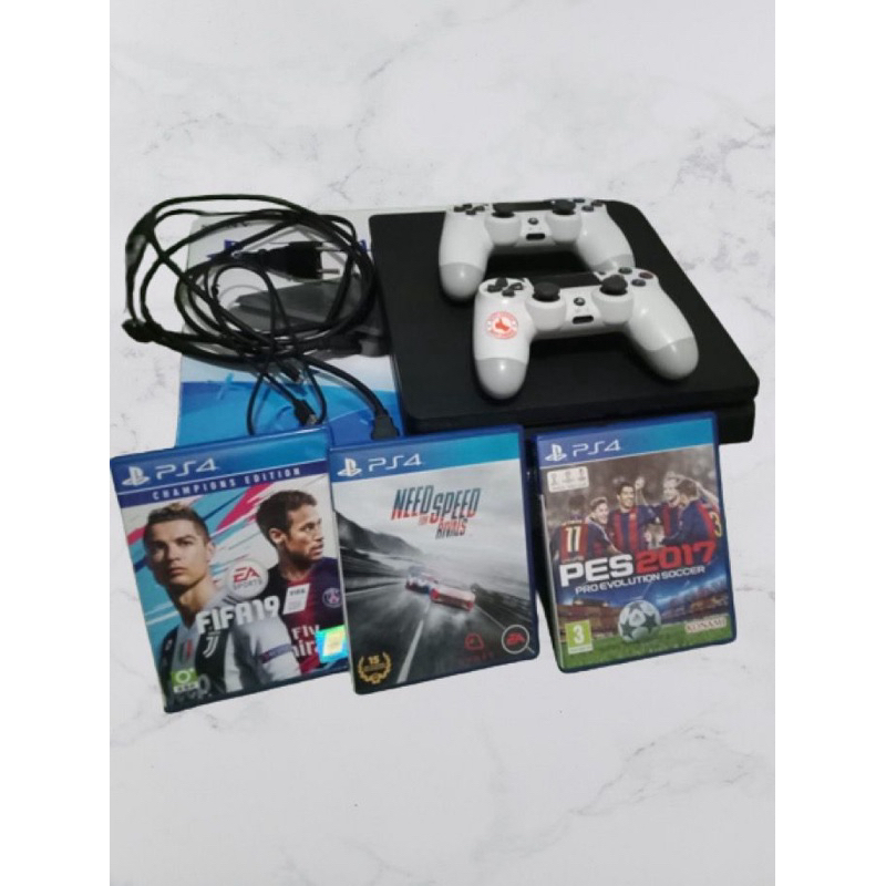 Playstation 4 Slim