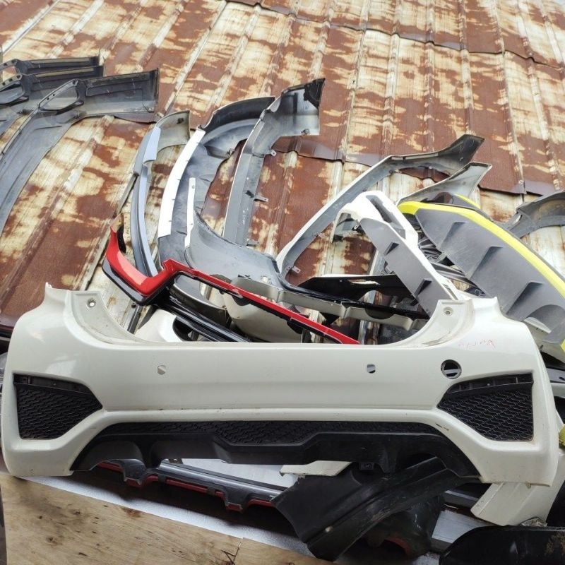 Bumper belakang sirion 2017