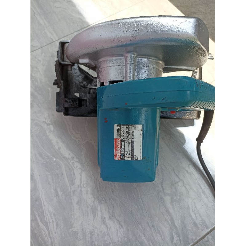 serkel potong gergaji kayu bekas merk MAKITA kondisi normal tanpa kendala