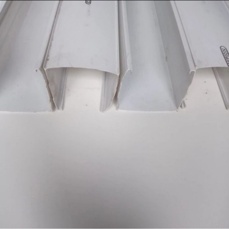 Talang Kotak Talang Air PVC Talang Atap Champion per Meter